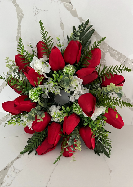 Red Tulip Wreath